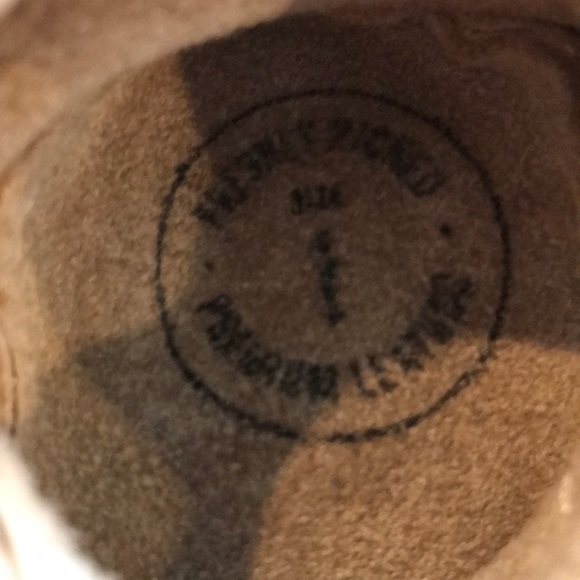 Freshly Picked Gold & Cream polka dot mocs size 1 - Picture 3 of 8